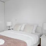 Suite Mitterand, Penthouse Parisien Avec Balcon