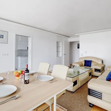 Appartamento Mitterand, Penthouse Parisien Avec Balcon *