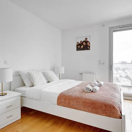 Appartamento Mitterand, Penthouse Parisien Avec Balcon *