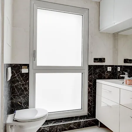 Appartamento Mitterand, Penthouse Parisien Avec Balcon Parigi